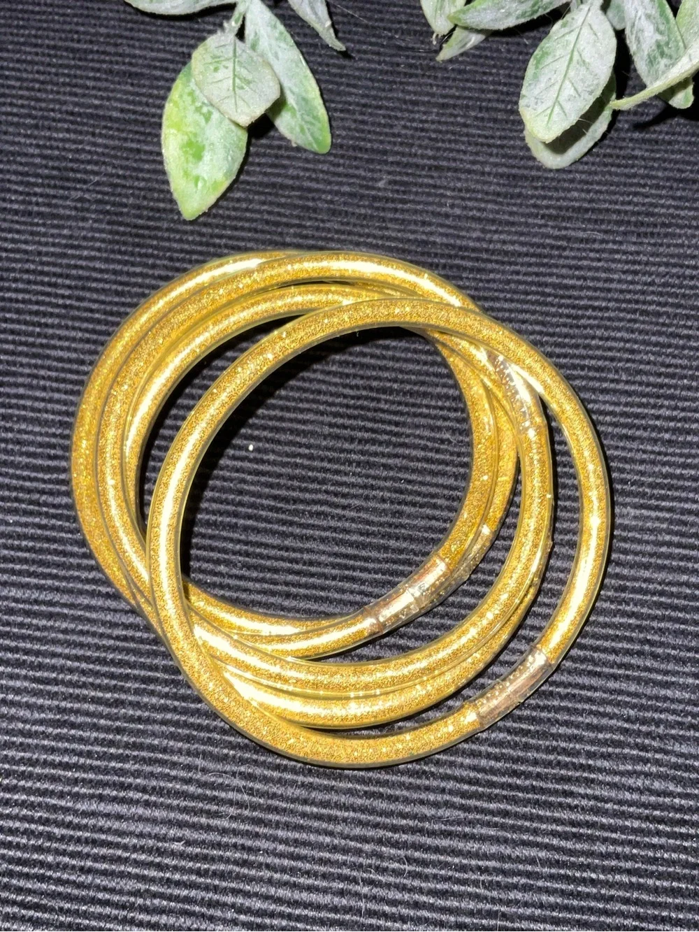 Bali shiny gold